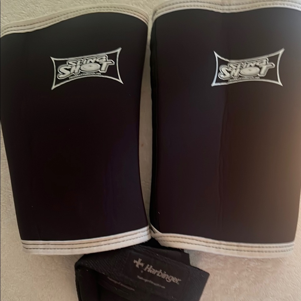 Sling Shot Black Knee Sleeves and used Harbinger wrist bands